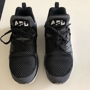 APL ASCEND SNEAKER (Kardashian Fav)